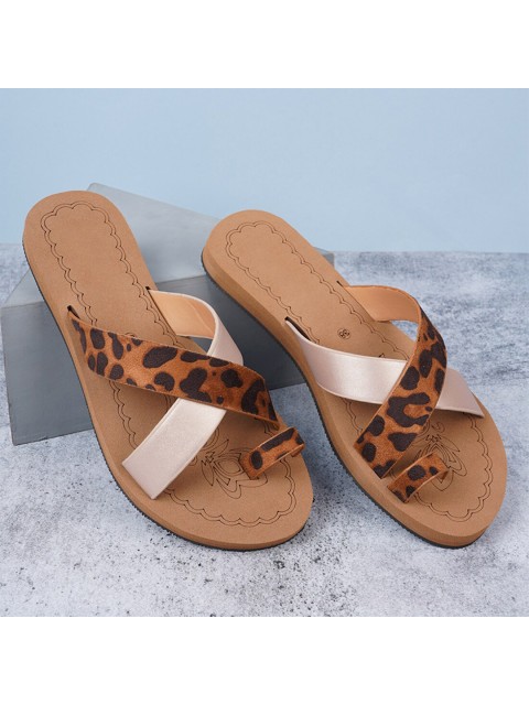 

Style Shoes Women Brown Printed Flats