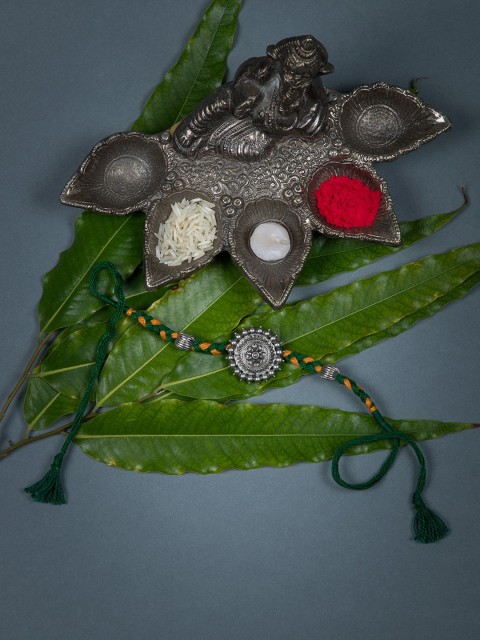 

creyons by mansi Men Green & Yellow Silver Toned Bhaiya Thread Rakhi