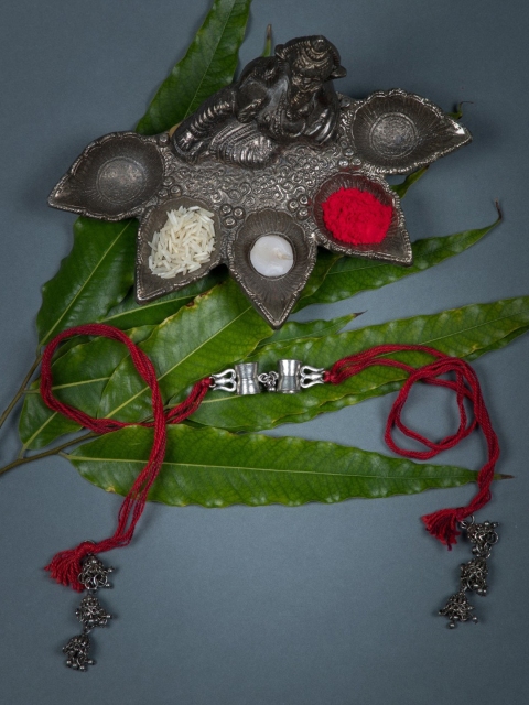 

creyons by mansi Red Silver-Toned Lumba Bhabhi Rakhi