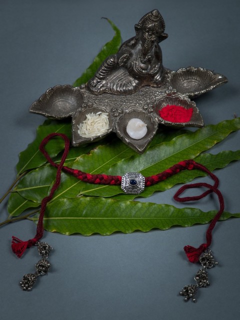 

creyons by mansi Red & Maroon Silver Toned Lumba Rakhi