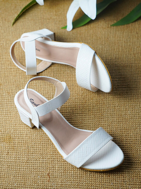 

Sanhose White Solid Block Heels