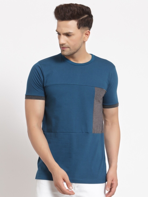 

Kalt Men Teal & Grey Colourblocked T-shirt