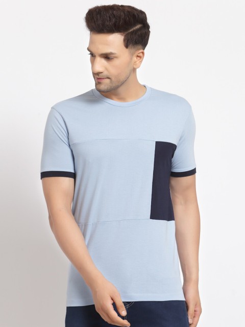 

Kalt Men Blue Colourblocked T-shirt