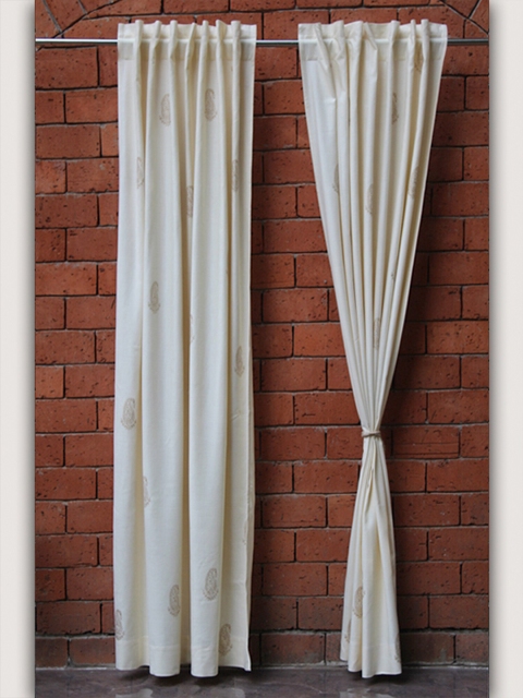 

ZEBA Cream-Coloured & Gold-Toned Cotton Door Curtain