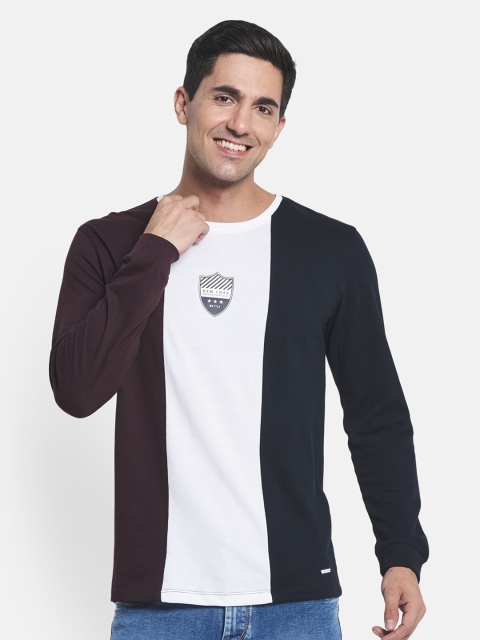 

METTLE Men Maroon V-Neck Applique T-shirt