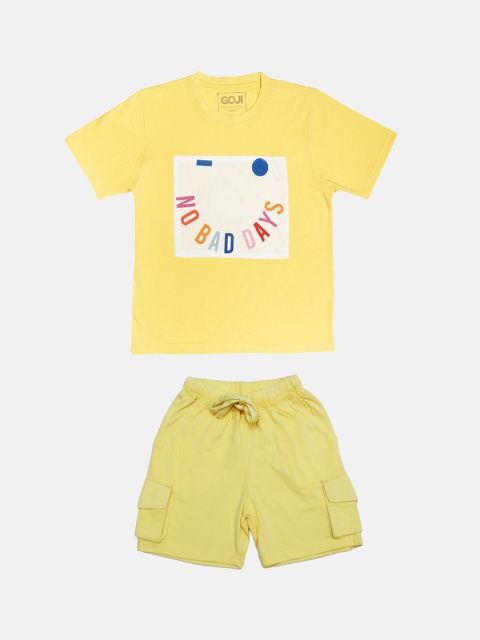 

GOJI Kids Yellow & White Typography Printed Cotton Nightsuit