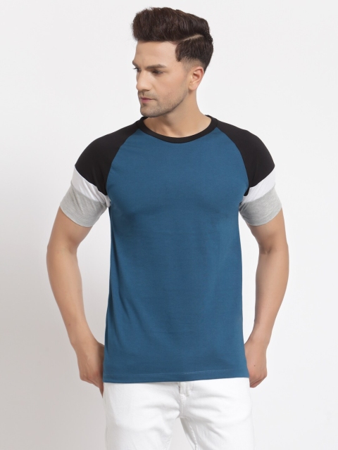 

Kalt Men Teal & Black Colourblocked T-shirt