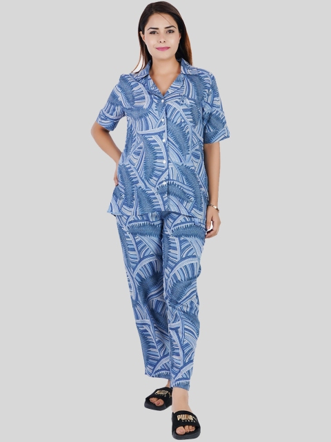 

Style Shoes Women Blue & White Printed Night suit