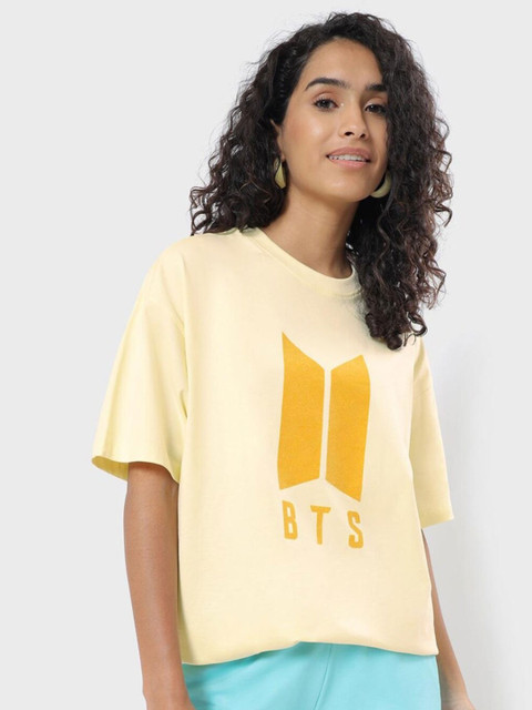 

Bewakoof Women Yellow & afterglow Printed V-Neck Loose T-shirt