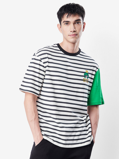 

Bewakoof Men White Striped Oversized Tshirt
