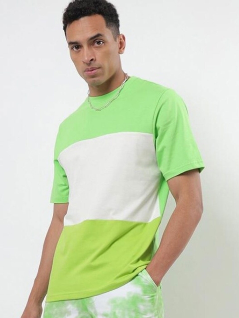 

Bewakoof Men Green & White Colourblocked Oversized T-shirt
