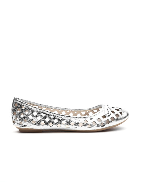 

Carlton London Women Silver-Toned Ballerinas with Laser Cuts