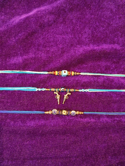 

CRAYTON Men Set Of 3 Evil Eye Beaded Rakhi, Gold