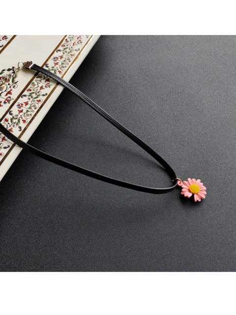 

ANNA CREATIONS Pink Daisy Flower Shaped Pendant With Thread