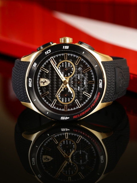 

SCUDERIA FERRARI Men Black & Gold-Toned Analogue Watch 0830346_SF