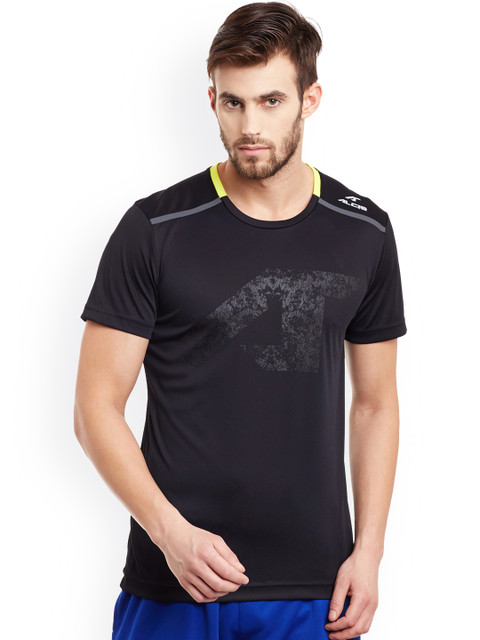

Alcis Men Black Dot Art Graphic Printed Round Neck T-shirt