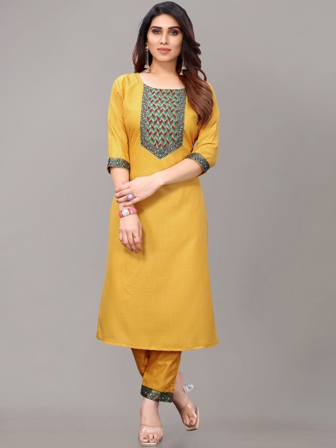 

AYKA CLOTHINGS Women Mustard Yellow Yoke Design Patchwork Kurta with Trousers