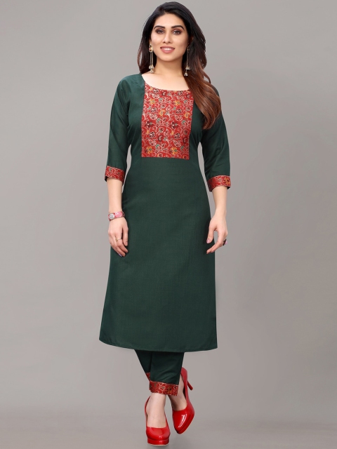 

AYKA CLOTHINGS Women Green Yoke Design Panelled Patchwork Kurti With Trousers