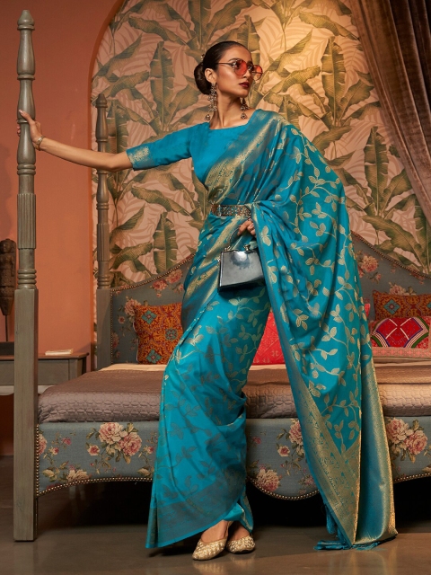 

Mitera Blue & Gold-Toned Ethnic Motifs Zari Silk Blend Kanjeevaram Saree