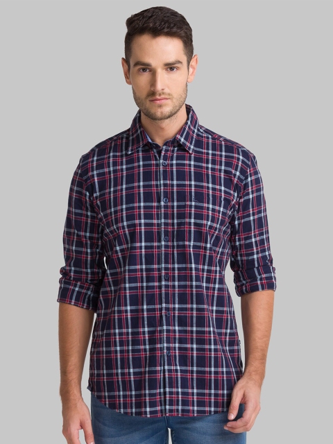 

Parx Men Red Slim Fit Checked Casual Shirt