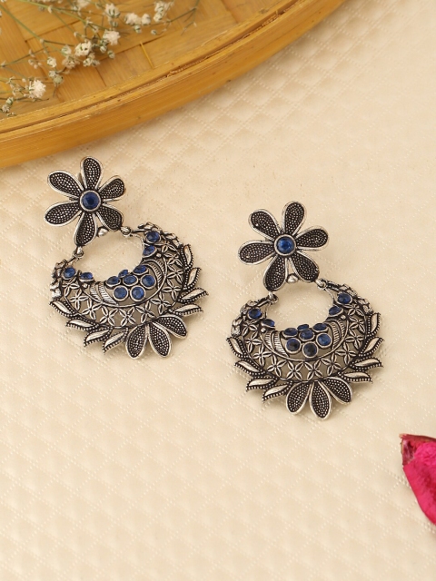

kashwini Silver-Toned Contemporary Chandbalis Earrings