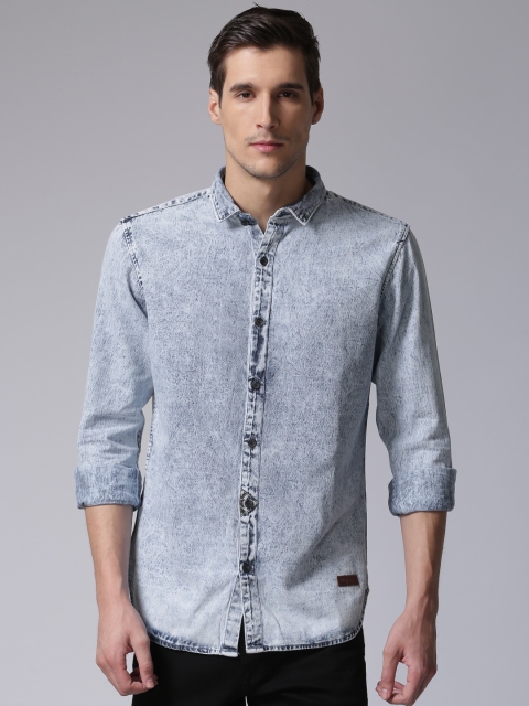

YWC Men Blue Slim Fit Faded Casual Shirt