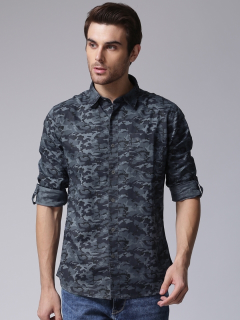

YWC Men Blue Slim Fit Printed Casual Shirt