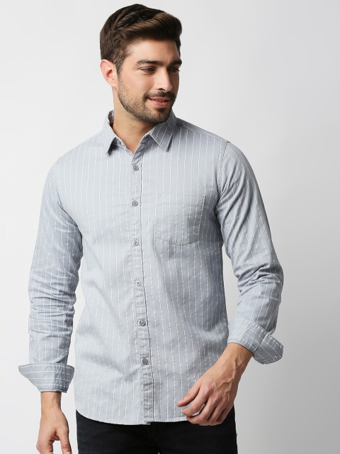 

VALEN CLUB Men Grey Slim Fit Striped Casual Shirt
