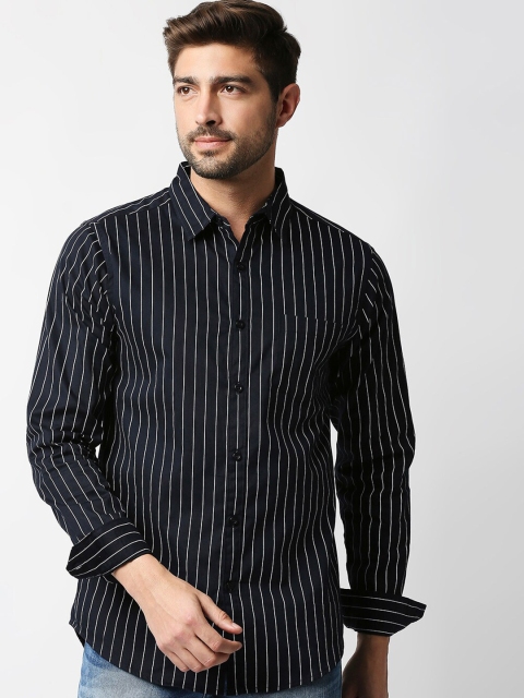 

VALEN CLUB Men Navy Blue Slim Fit Striped Casual Shirt