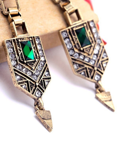 

FemNmas Bronze-Toned Classic Ear Cuff Earrings