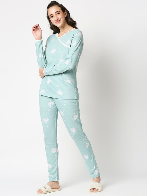

Manaca Women Green & White Printed cotton Night suit