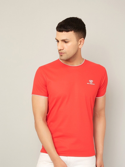 

WE PERFECT Men Red Casual Round Neck Solid T-Shirts