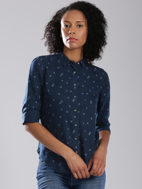 

Levis Navy Blue Printed Casual Shirt