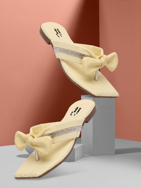

TWIN TOES Yellow Embellished Block Sandals with Bows