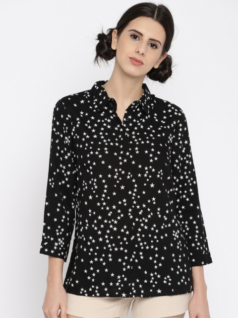 

Vero Moda Women Black & White Printed Regular Fit Casual Shirt