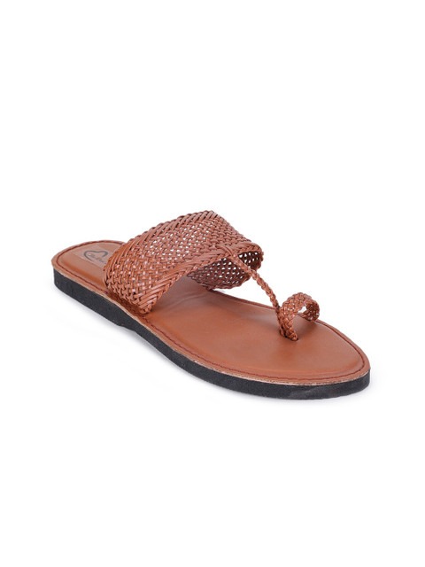 

The Desi Dulhan Women Brown Textured Leather Ethnic Flats