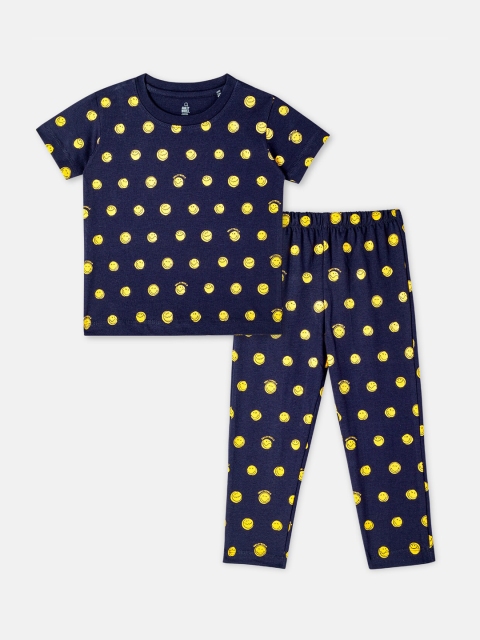 

Cuddles for Cubs Unisex Kids Navy Blue & Yellow Printed Night suit