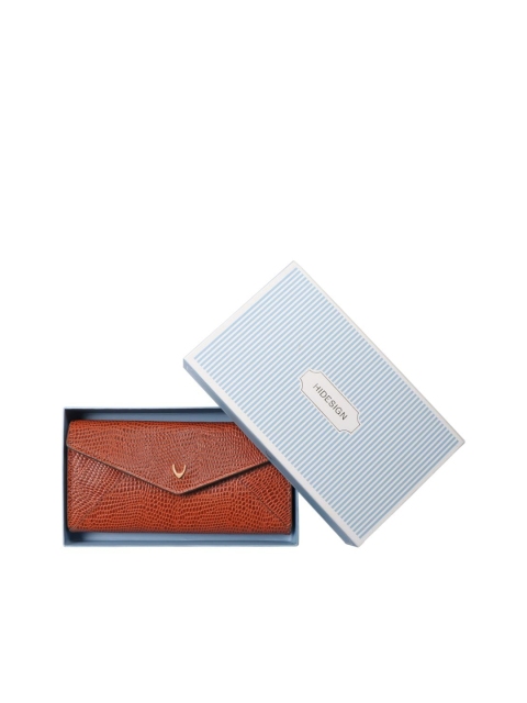 

Hidesign Women Tan Textured Leather Envelope