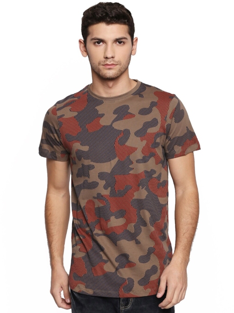 

CULT FICTION Men Brown Camouflage Printed T-shirt