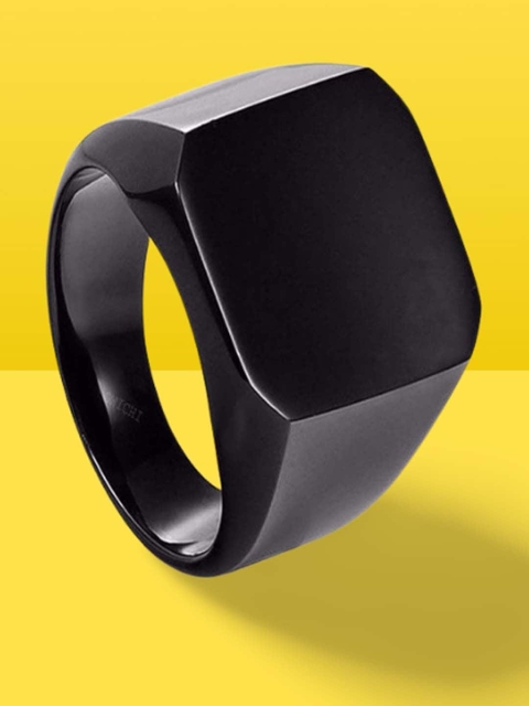 

UNIVERSITY TRENDZ Men Silver-Plated Black Stainless Steel Square Ring