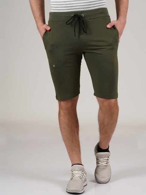 

LONDON FOG Men Green Low-Rise Shorts