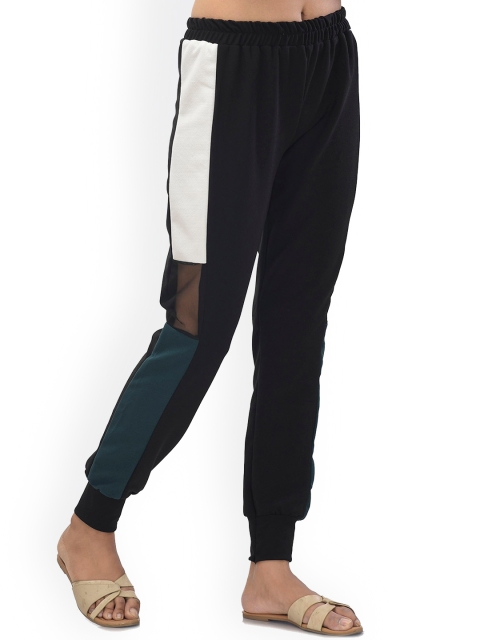 

Anaghakart Women Black & Green Solid Joggers