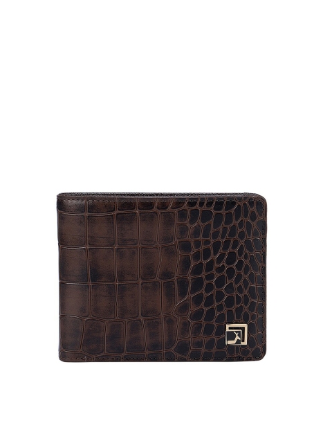 

Da Milano Men Brown Textured Leather Two Fold Wallet