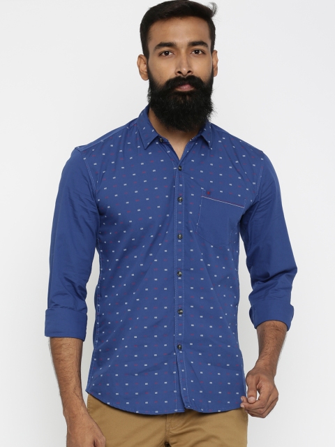 

Wrangler Men Blue Slim Fit Printed Casual Shirt