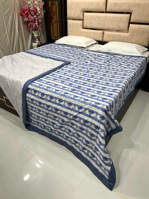 

Pure Decor Unisex Blue Blankets Quilts and Dohars