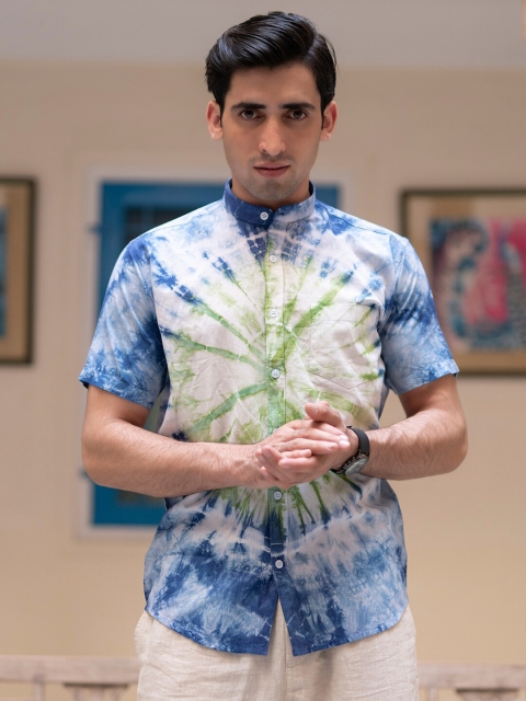 

Tistabene Men Blue Comfort Printed Casual Shirt