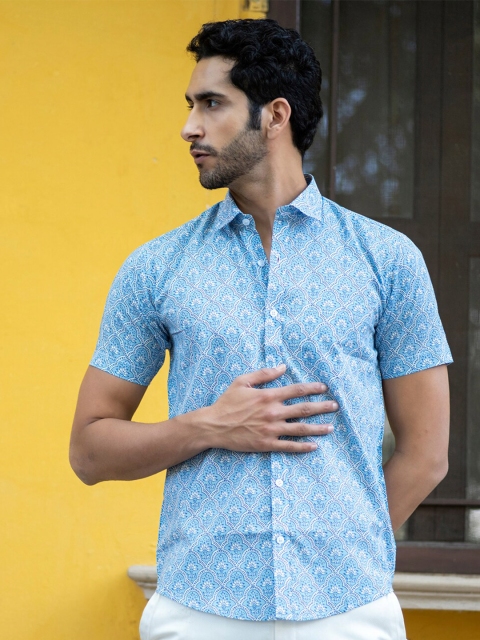 

Tistabene Men Blue Comfort Printed Casual Shirt