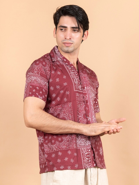 

Tistabene Men Brown Comfort Printed Casual Shirt