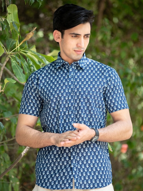 

Tistabene Men Blue Comfort Printed Casual Shirt