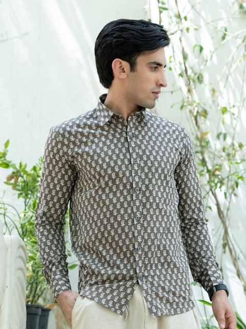 

Tistabene Men Brown Comfort Printed Casual Shirt